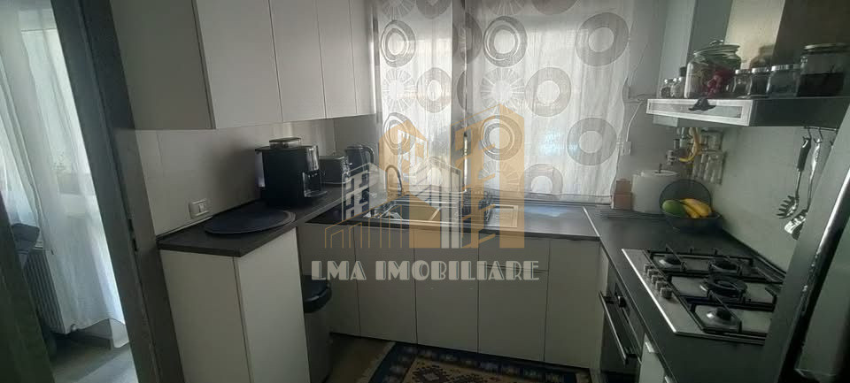 Apartament 3 camere in Sanpetru langa Street Mall