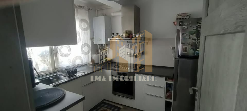 Apartament 3 camere in Sanpetru langa Street Mall