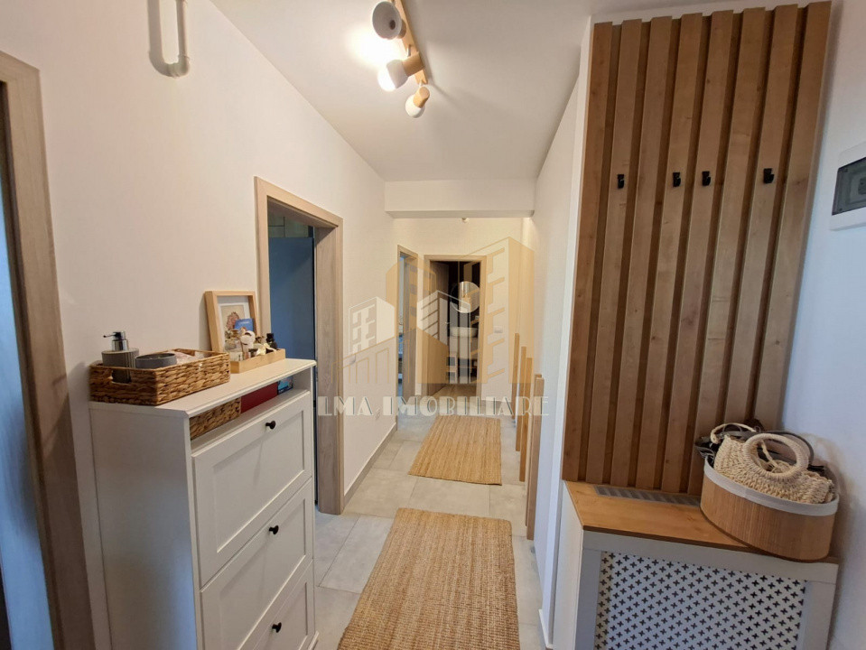 Apartament 2 camere 2 bai decomandat Complex Grandis Tractoru Brasov