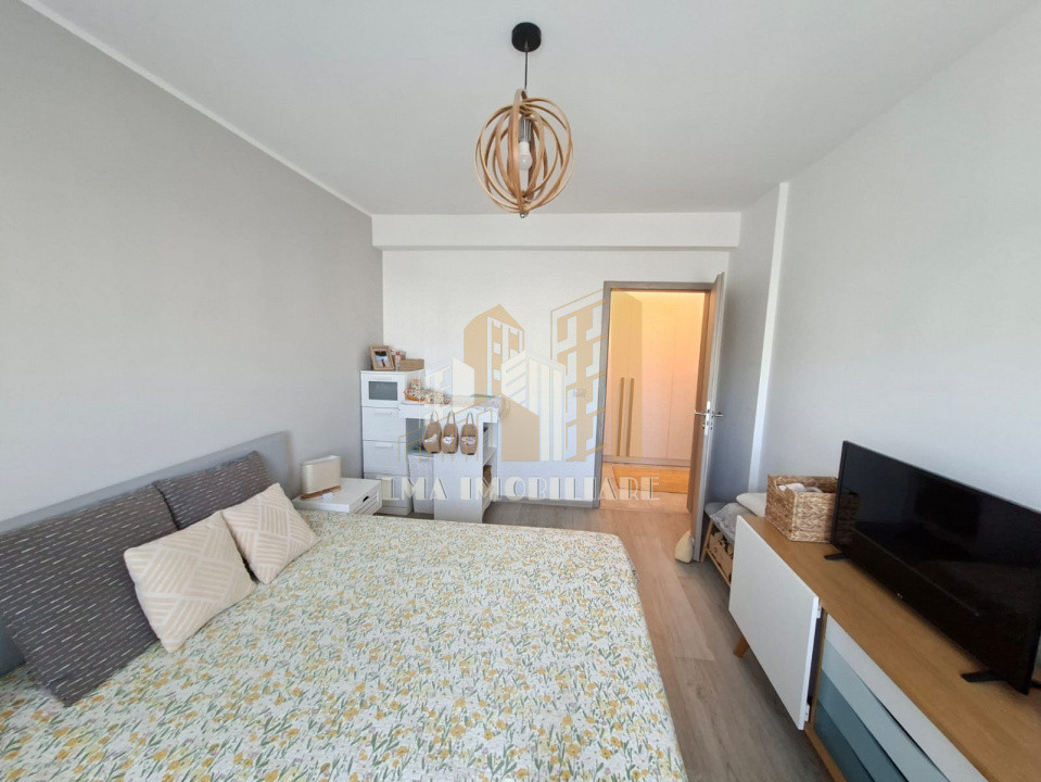Apartament 2 camere 2 bai decomandat Complex Grandis Tractoru Brasov