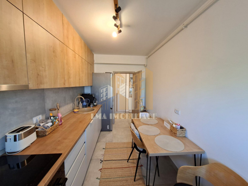 Apartament 2 camere 2 bai decomandat Complex Grandis Tractoru Brasov