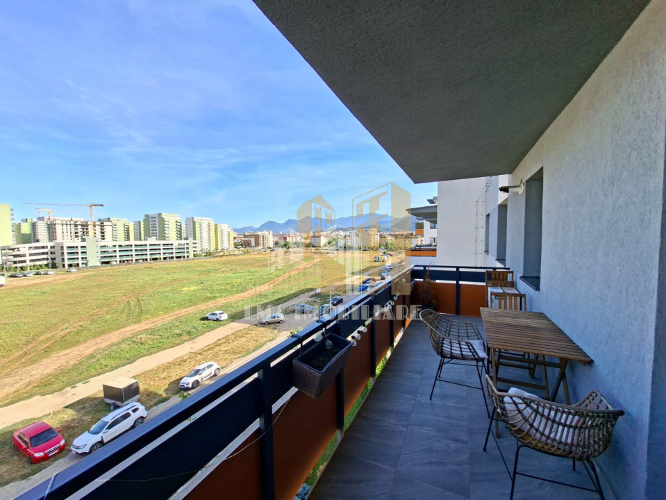 Apartament 2 camere 2 bai decomandat Complex Grandis Tractoru Brasov