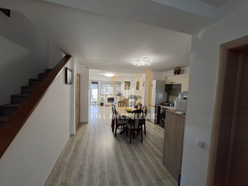 Casa Duplex cartier Izvor- Valea cu Flori Tarlungeni Brasov