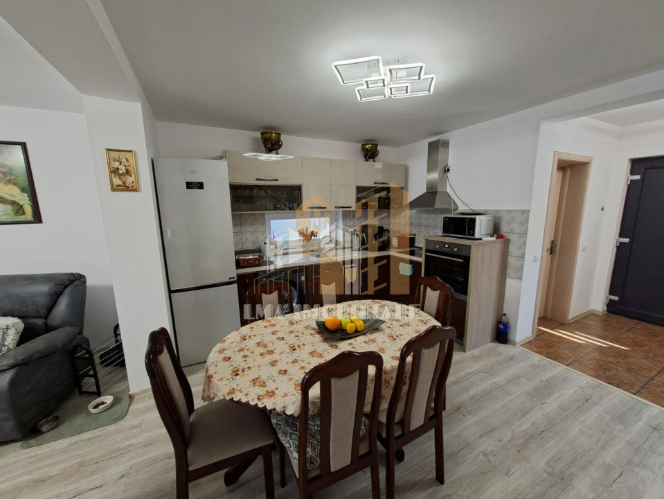 Casa Duplex cartier Izvor- Valea cu Flori Tarlungeni Brasov