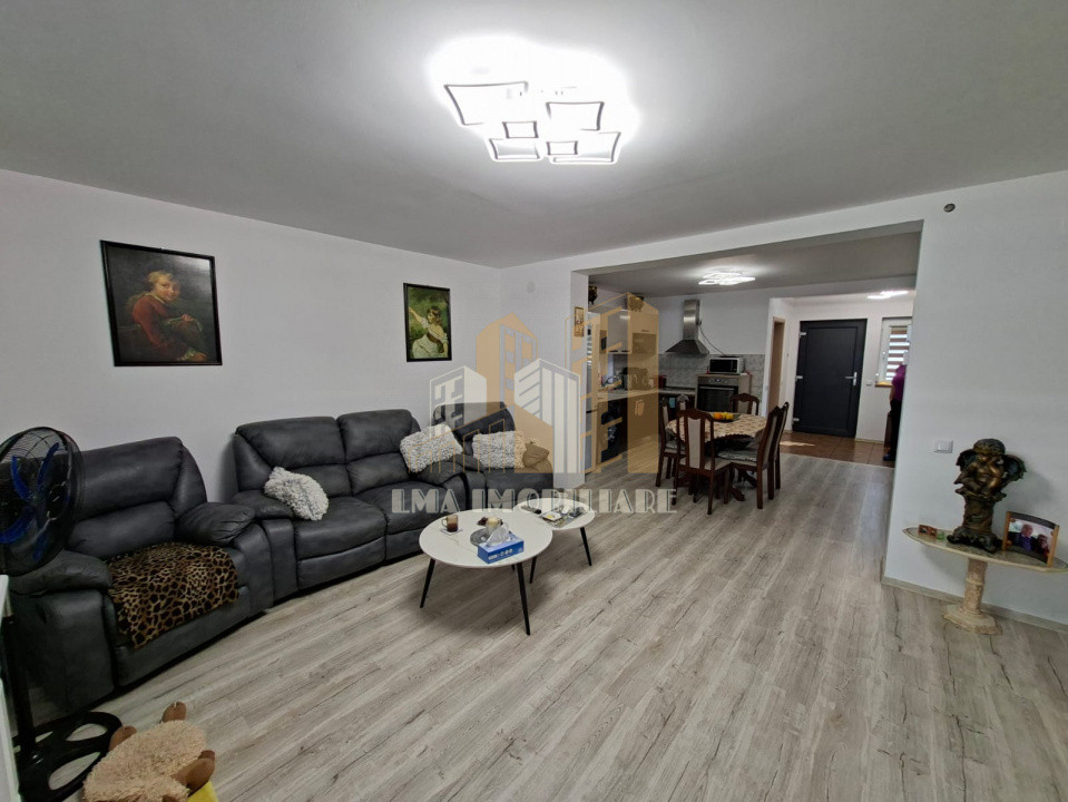 Casa Duplex cartier Izvor- Valea cu Flori Tarlungeni Brasov