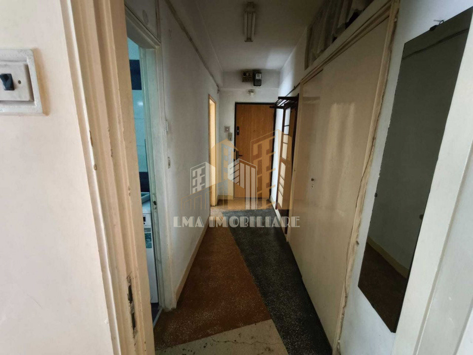 Vand apartament 2 camere ultracentral in zona Patria