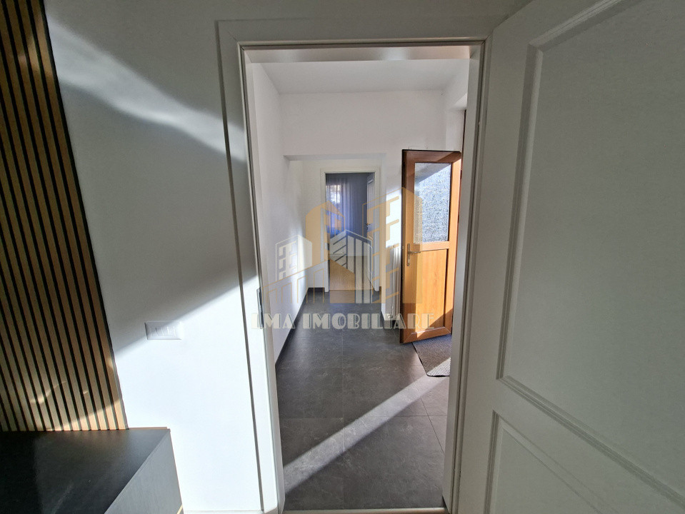 Casa individuala 3 camere   central Brasov 