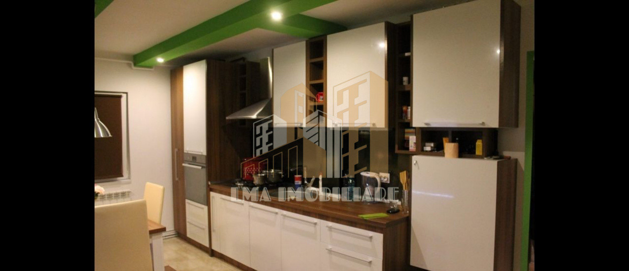 Apartament 3 camere decomandat Noua Brasov