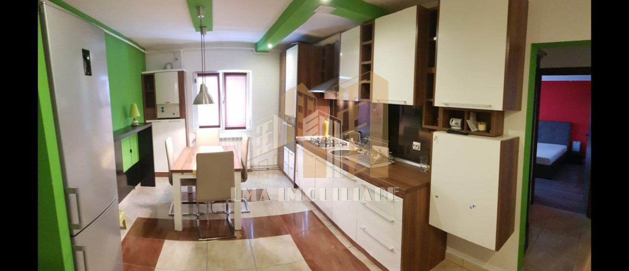 Apartament 3 camere decomandat Noua Brasov
