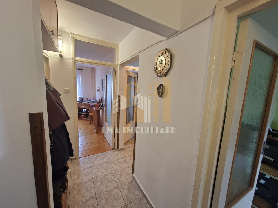 Apartament 3 camere Strada Gloriei Tractoru Brasov