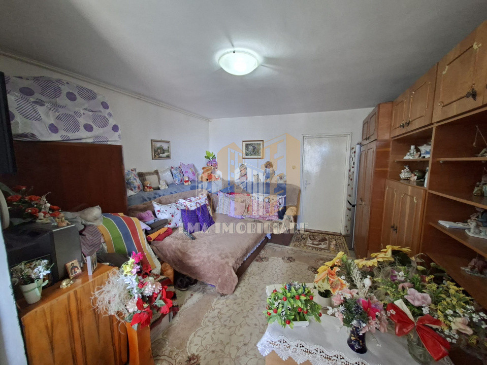 Garsoniera Tractorul Brasov 13 Decembrie 