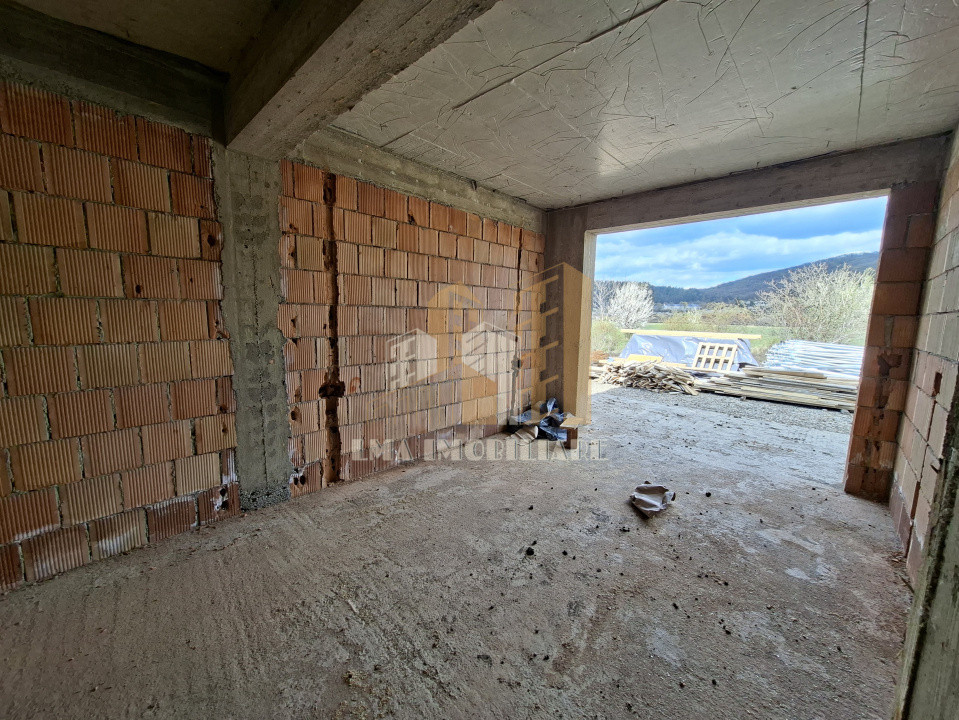 Casa individuala dispusa pe parter Sanpetru Brasov zona Lempes