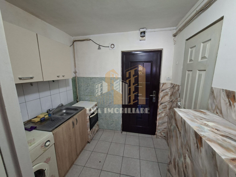 Camera de camin Tractorul Brasov strada General Mociulschi