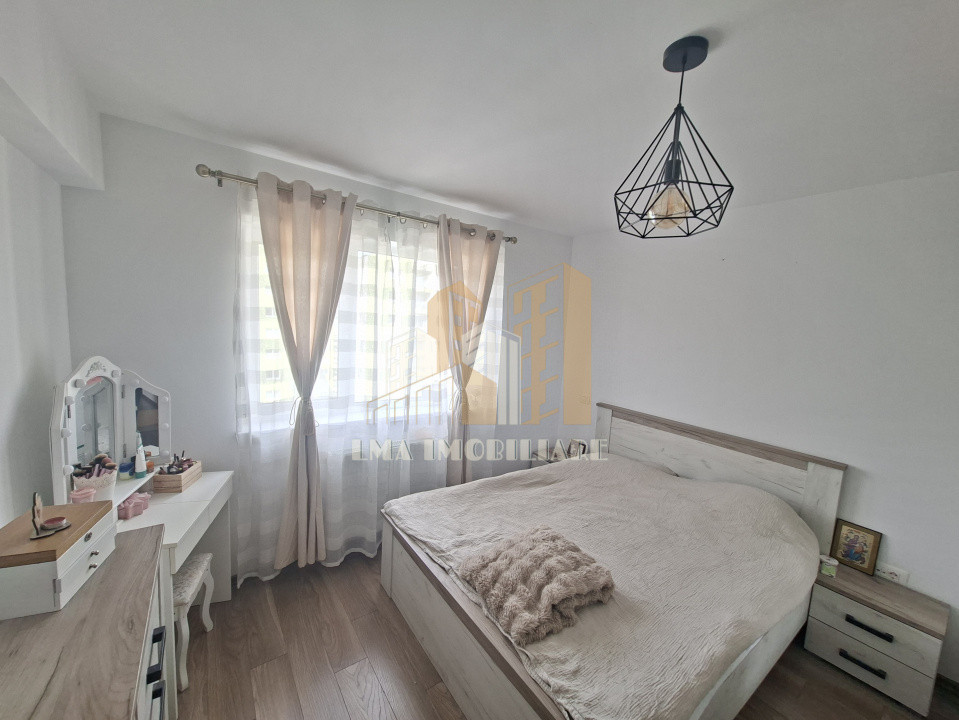 Apartament doua camere zona Tractorul Complex Top City Brasov