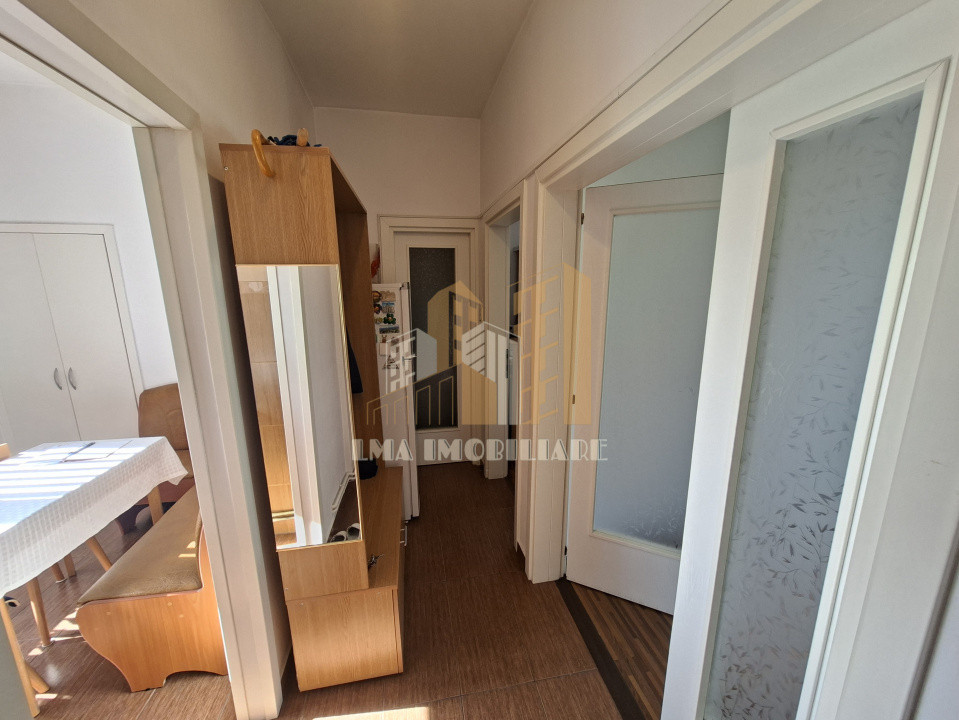 Apartament 2 camere decomandat 9 Mai Brasov  Centrul Civic