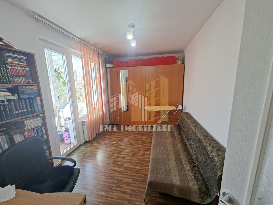Apartament 2 camere decomandat 9 Mai Brasov  Centrul Civic