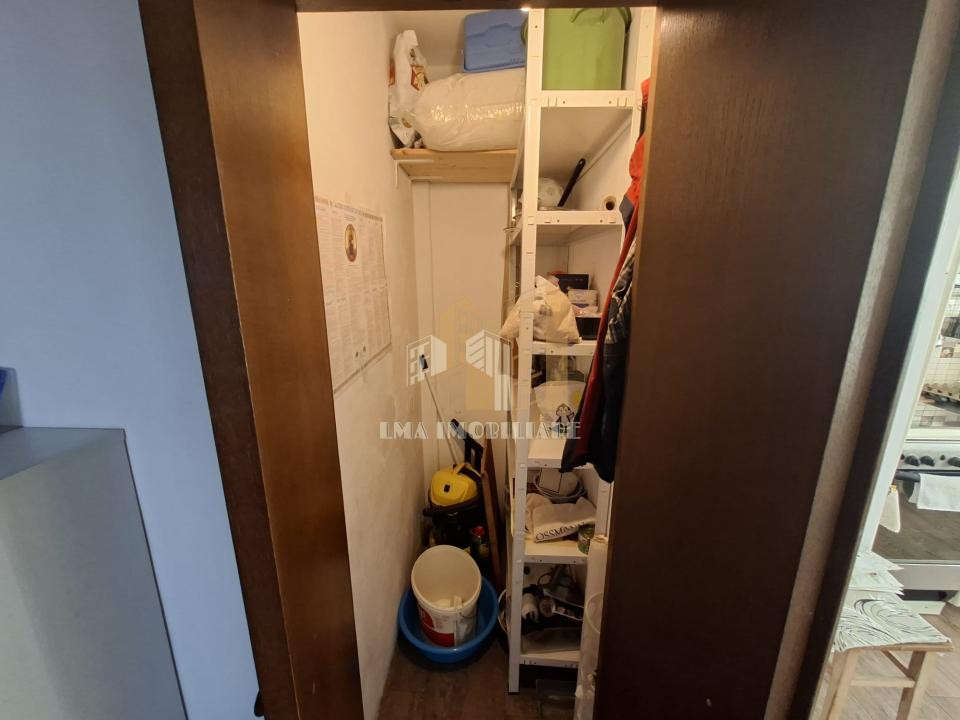 Apartament 3 camere semidecomandat Apolo Brasov
