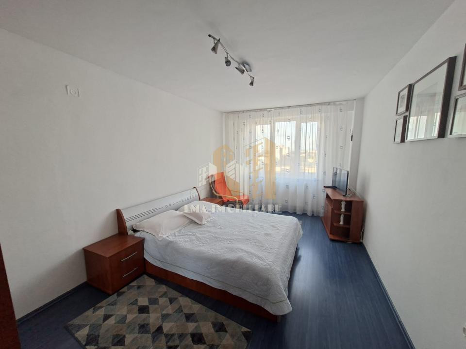 Apartament 3 camere semidecomandat Apolo Brasov