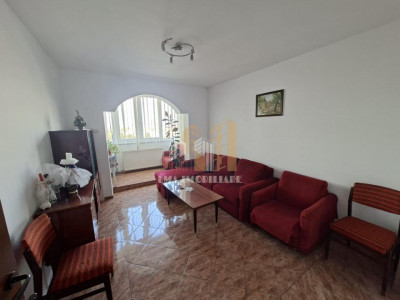 Apartament 3 camere semidecomandat Apolo Brasov