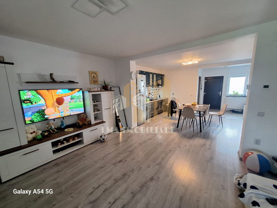 Casa Duplex 4 camere Tarlungeni Izvor  -Brasov